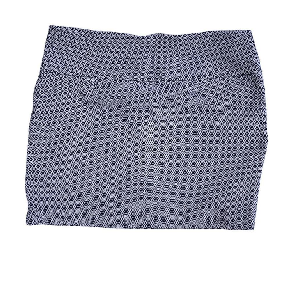 S.C.‎ & Co. Women's 2XL Black Geometric Tummy Control Skort Casual